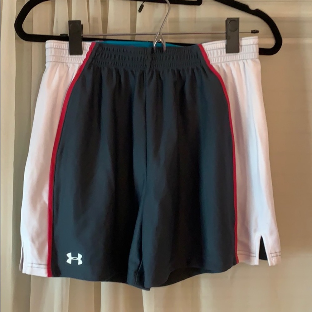 Under Armour heatgear loose athletic shorts
